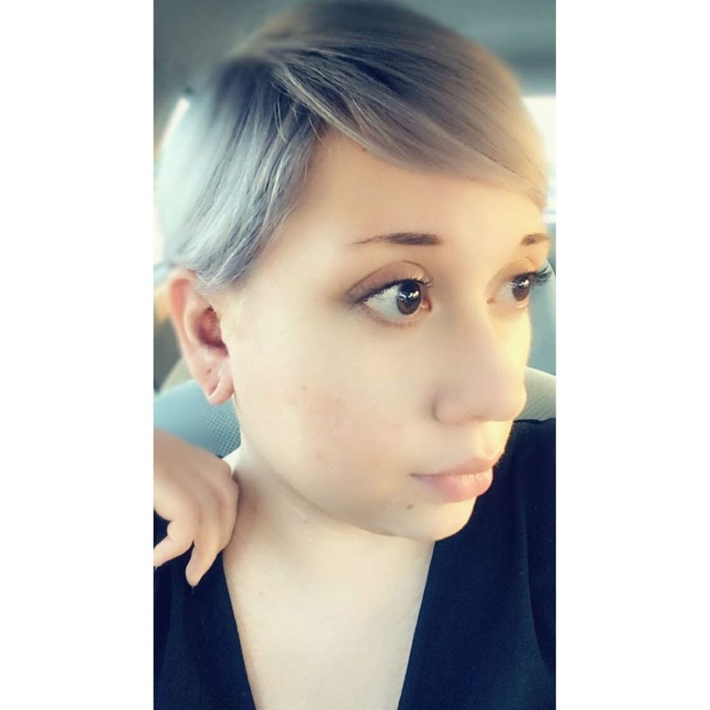 Meet your Posher, Victoria!